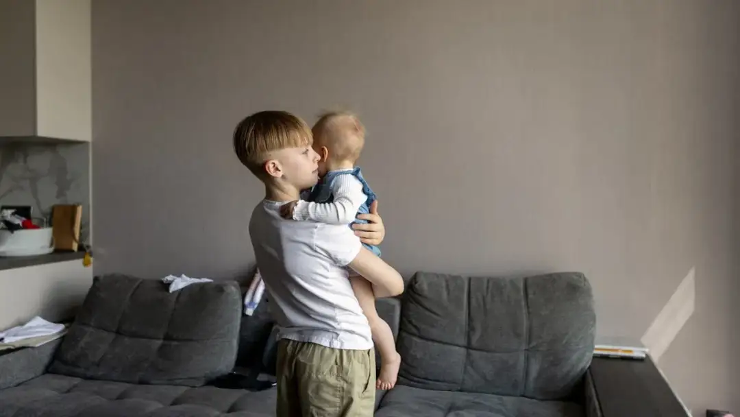 Dziecko samo w domu - Od jakiego wieku? Przepisy i test gotowości
