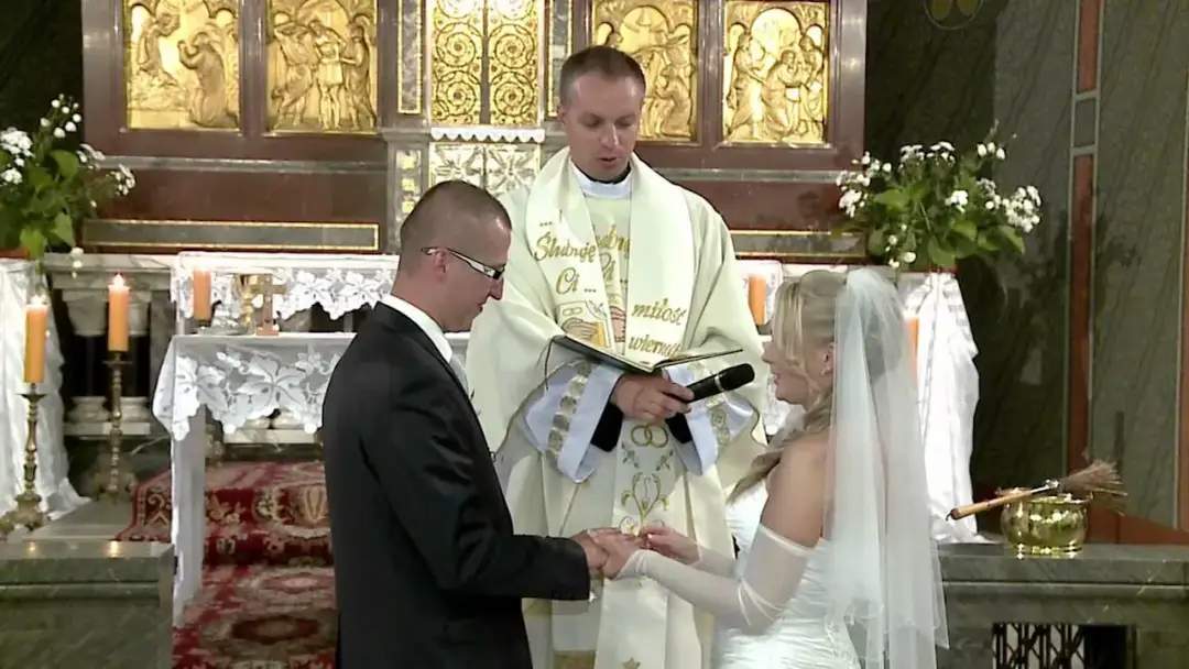 Czy msza ślubna jest niedzielna? Sprawdź, kiedy to możliwe