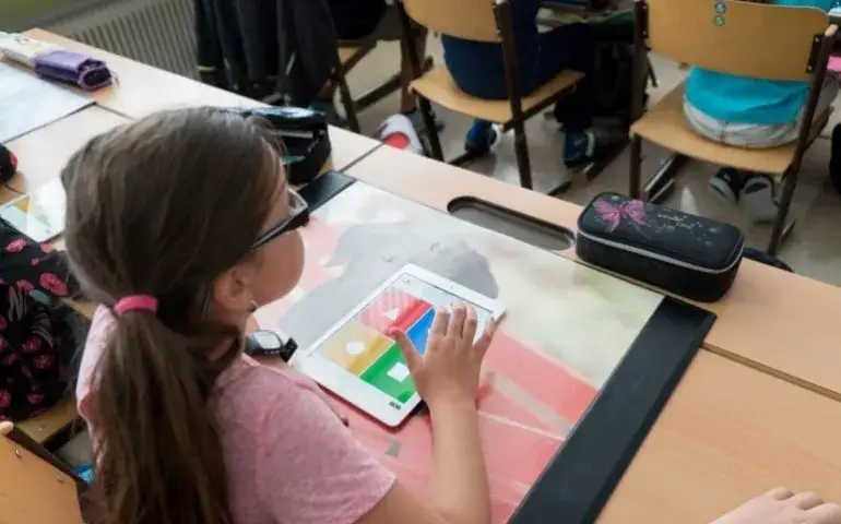 Społeczna szkoła podstawowa integracyjna nr 100 w Warszawie - edukacja dla każdego