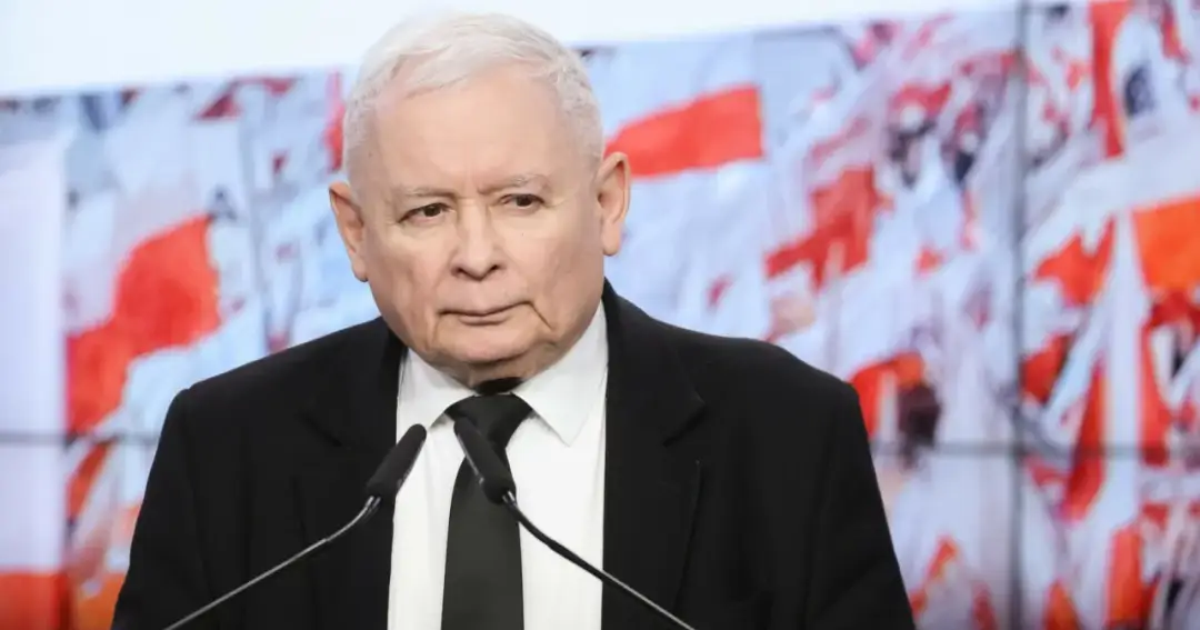 Emerytura Jarosława Kaczyńskiego: ile zarabia? Fakty i kwoty