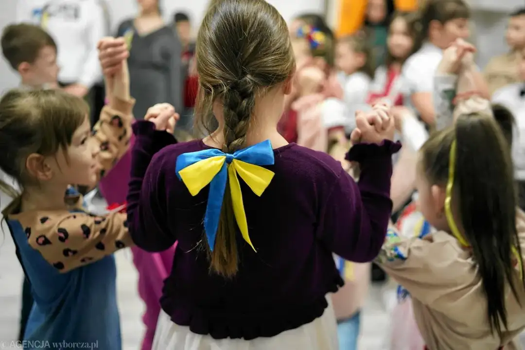 Dziecko wraca do polskiej szkoły? Pełne wsparcie i adaptacja