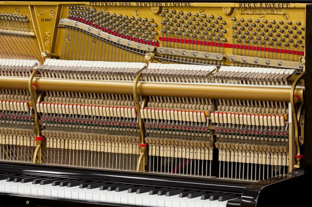 Czym jest pianino? Poznaj sekret brzmienia i budowy instrumentu