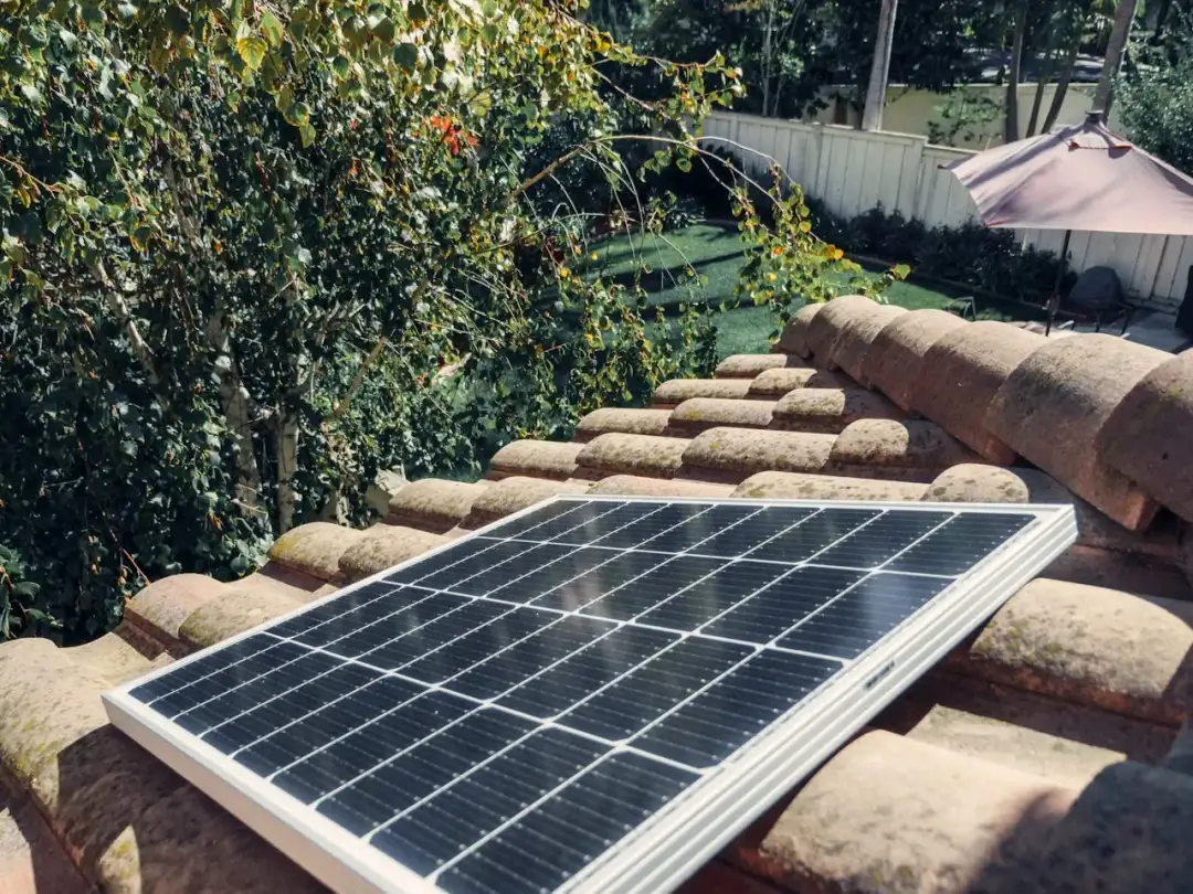 Fotowoltaika 5 kW w Polsce: Ile energii rocznie wyprodukujesz?