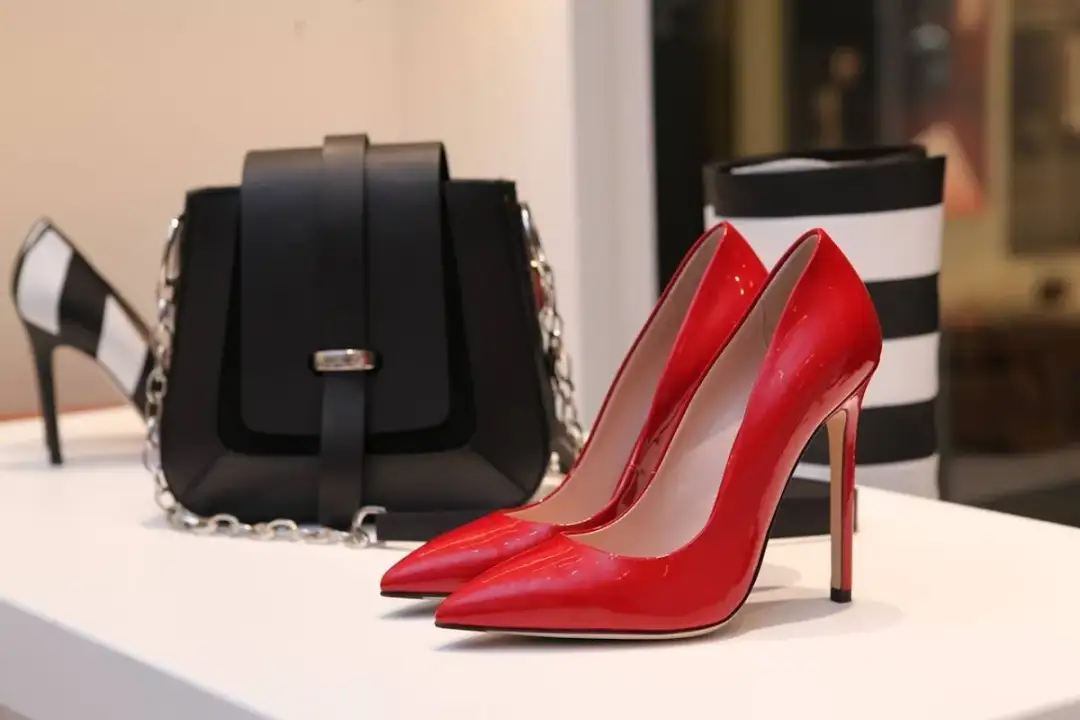 ¿Cómo combinar bolso y zapatos? - Guía de estilo y errores comunes