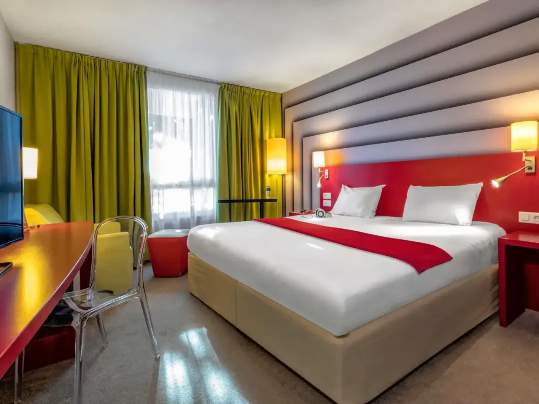 Hôtel pas cher Avignon : Réservez malin et économisez !