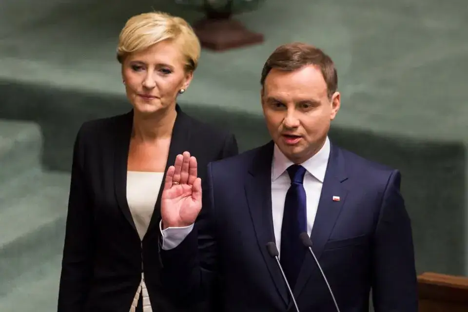 Prezydent z dużej czy małej - zasady pisowni, które musisz znać