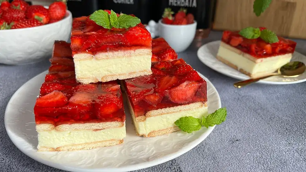 Sernik na herbatnikach z galaretką lub budyniem bez pieczenia - przepis