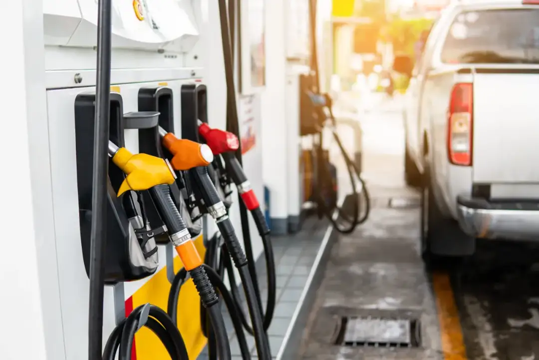 Wann sollten Sie den Motor abstellen, um Kraftstoff zu sparen? Tipps für mehr Effizienz