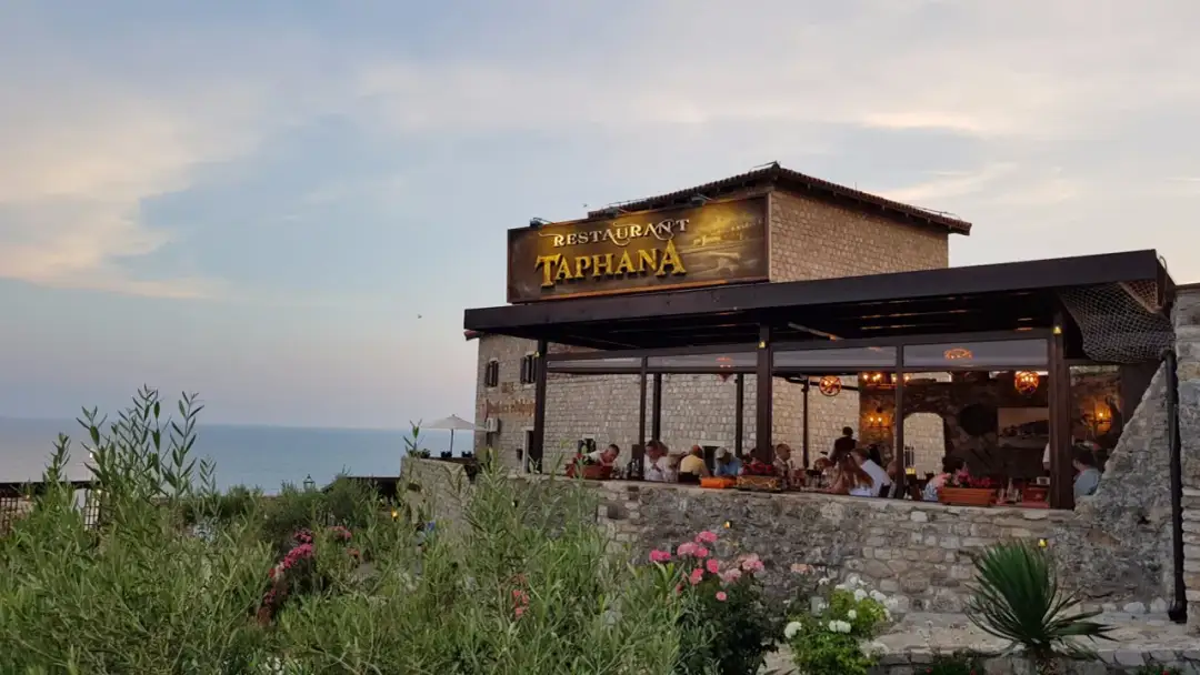 Ulcinj gdzie zjeść - odkryj najlepsze restauracje i smaki tego regionu