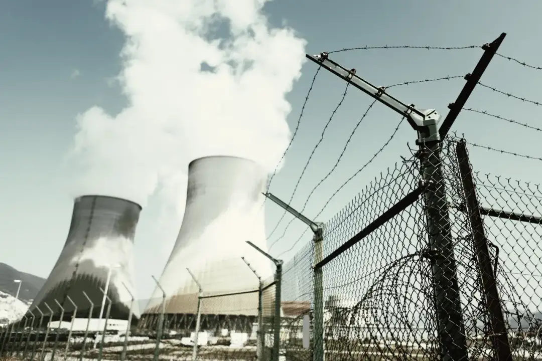 Dlaczego Niemcy rezygnują z atomu? Odkryj niebezpieczeństwa i konsekwencje