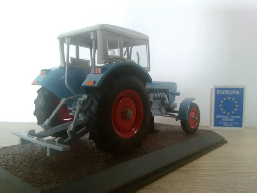 Traktor Zetor dla dziecka: Bruder czy Siku? Poradnik zakupowy