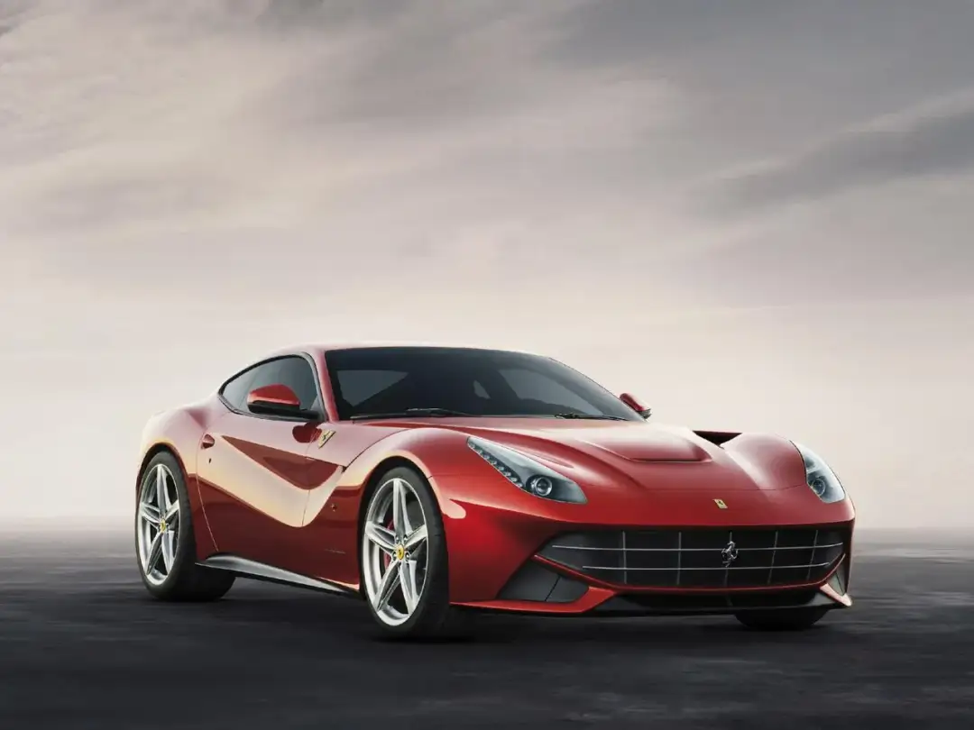 Ferrari F12 Berlinetta - Czy warto kupić legendę V12? Dane i ceny