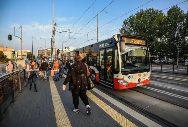 Rozkład jazdy komunikacji miejskiej w Gdańsku – uniknij spóźnień