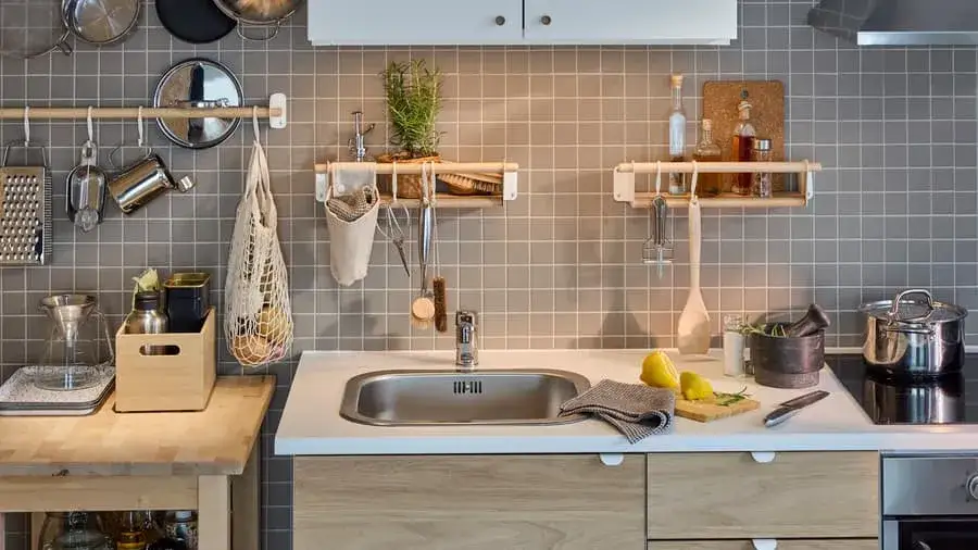 Co warto kupić w ikea do kuchni, aby zyskać więcej przestrzeni?