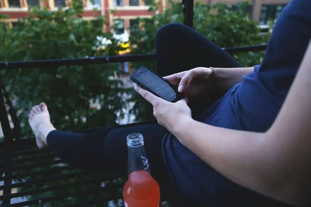 Jak piją Polki i co kryje się za ich nawykami alkoholowymi?