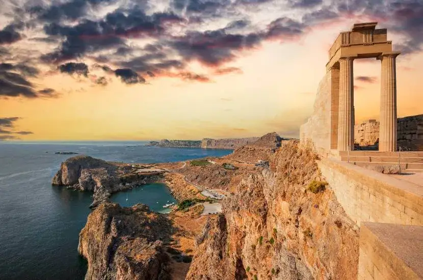 Ile Czasu Trwa Lot Na Rodos? Czas Przelotu I Przesiadek Z Polski Do Grecji