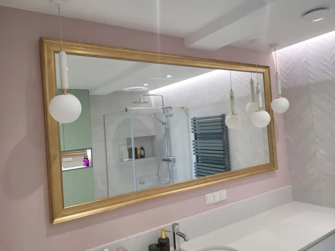 Klosz do łazienki: Bezpieczeństwo i styl - poradnik Klosz do łazienki: Bezpieczeństwo i styl - poradnik