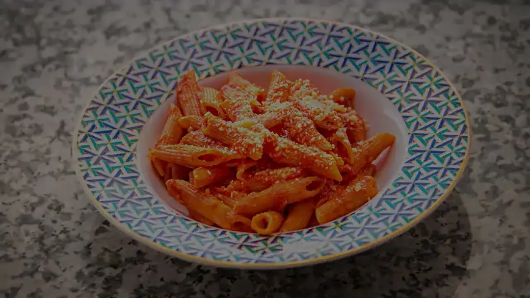 Penne pomodoro – łatwy przepis na idealny sos pomidorowy