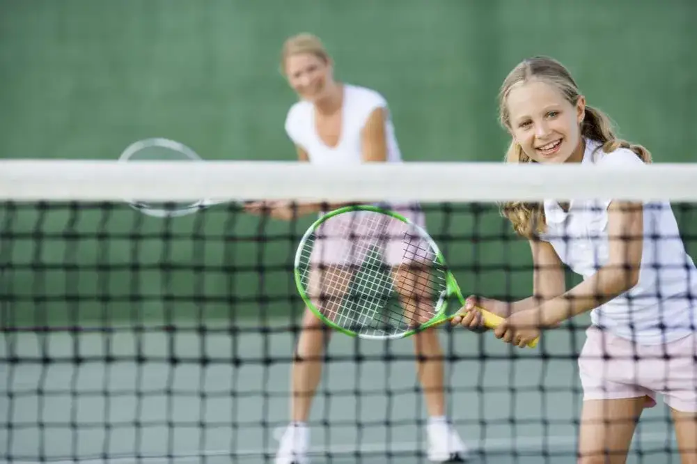 Tenis dla dzieci od jakiego wieku - kluczowe informacje dla rodziców