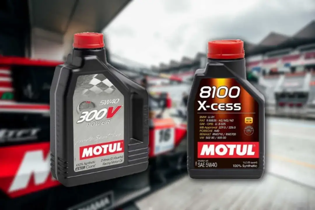 Dwa oleje Motul: 300V Power i 8100 X-cess. Czy Motul jest lepszy do motocykli sportowych? Oba to wysokiej jakości oleje.