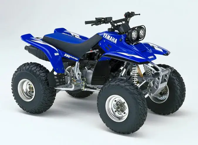 Yamaha Warrior 350 ile ma koni? Moc silnika i osiągi quada.