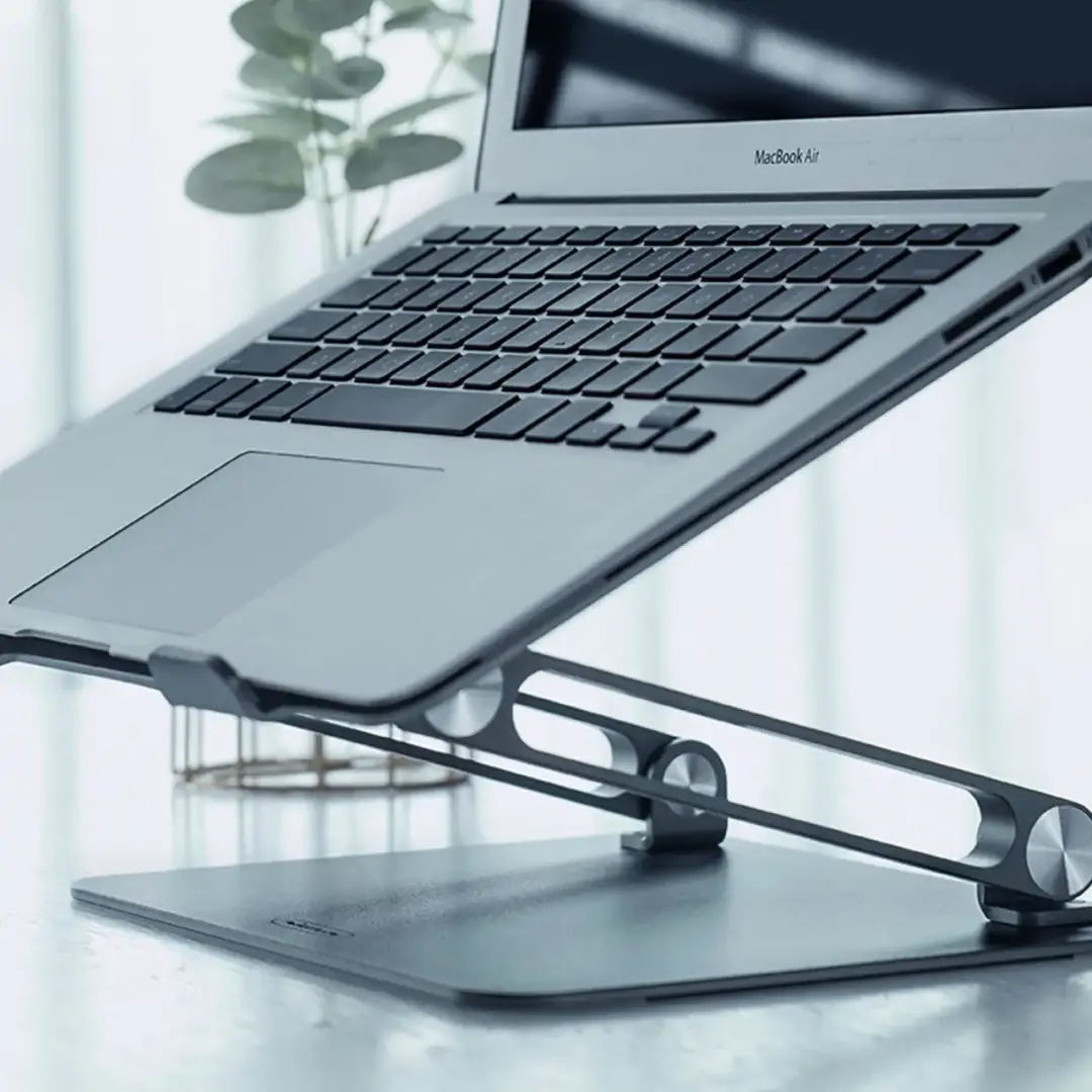 Jaką podstawkę pod laptopa wybrać, by uniknąć przegrzewania?