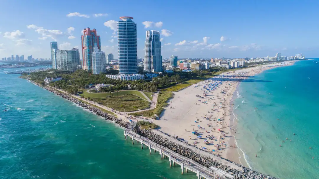 Kiedy jechać do Miami, aby uniknąć złej pogody i tłumów?