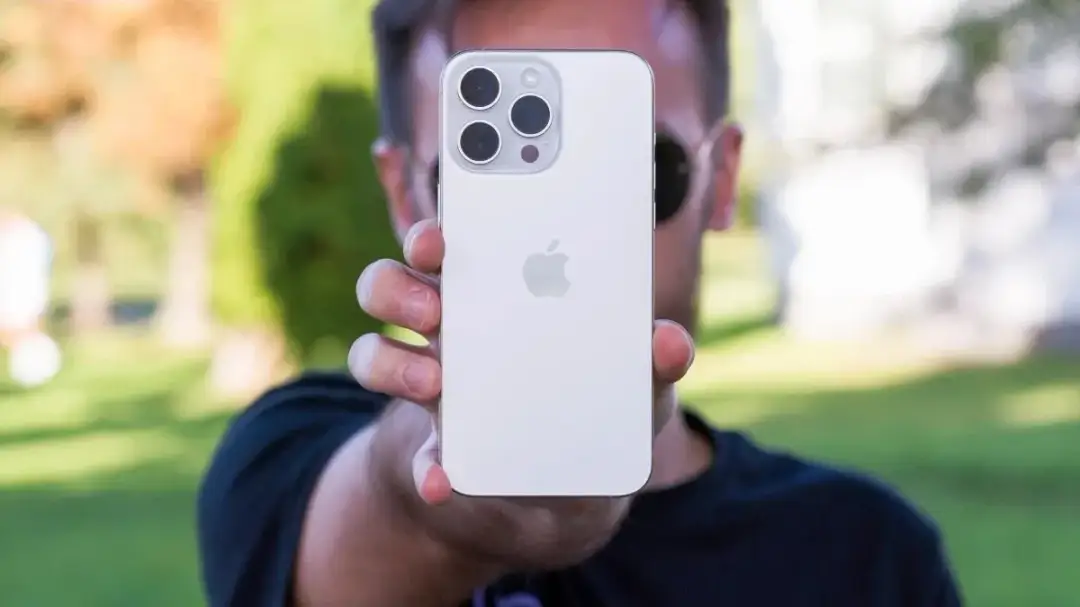 Jak ustawić aparat iPhone 15 Pro, aby robić lepsze zdjęcia?