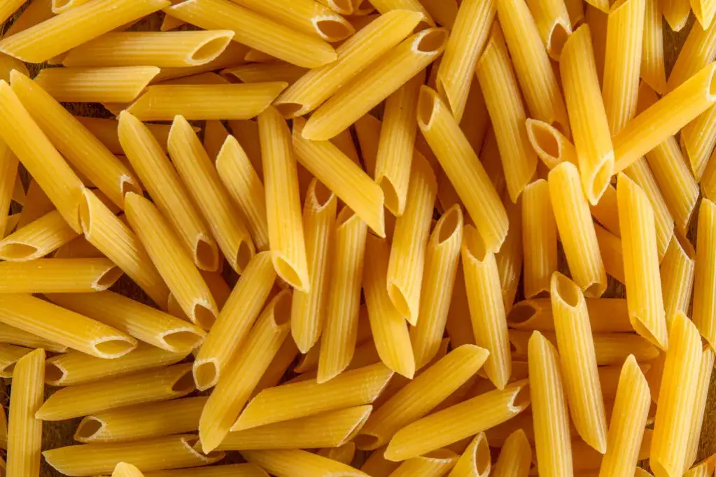 Ile kalorii ma makaron penne? Sprawdź wartości odżywcze i porady