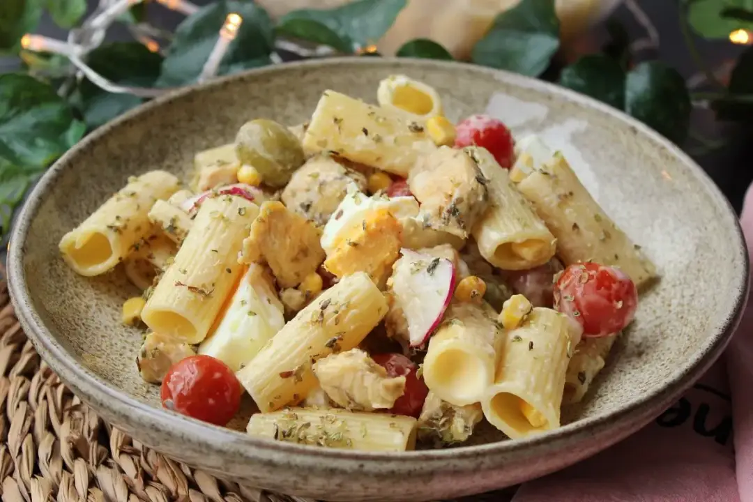 Ensalada de pasta con pollo - Trucos para que quede fresca y jugosa