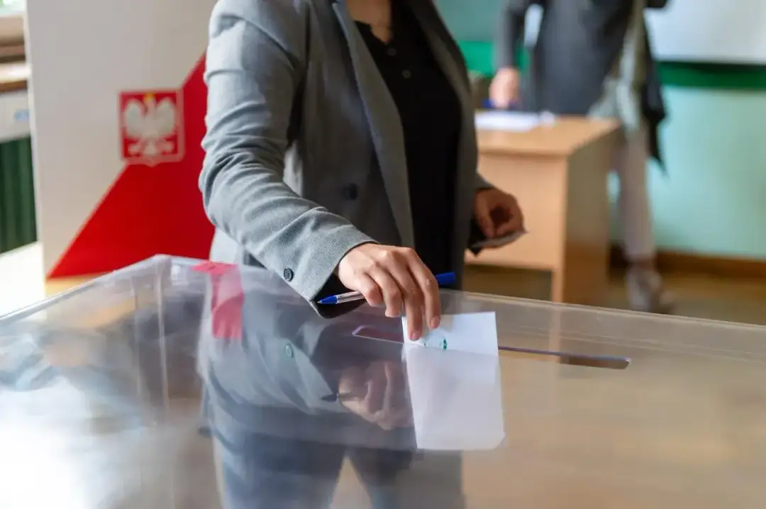 Ile kadencji może być prezydent miasta? Zaskakujące zasady i ograniczenia