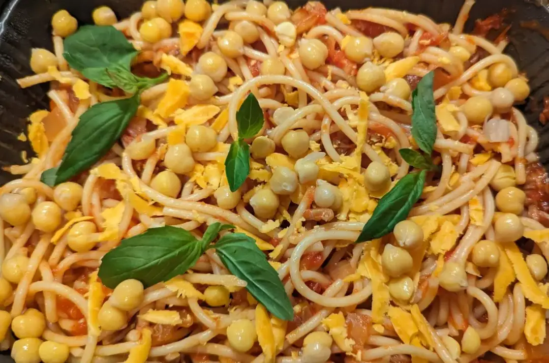 Proste i smaczne spaghetti wegetariańskie z warzywami na szybko