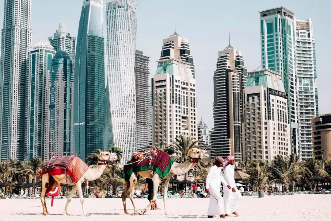 Zjednoczone Emiraty Arabskie: Czy naprawdę jest tam bezpiecznie?