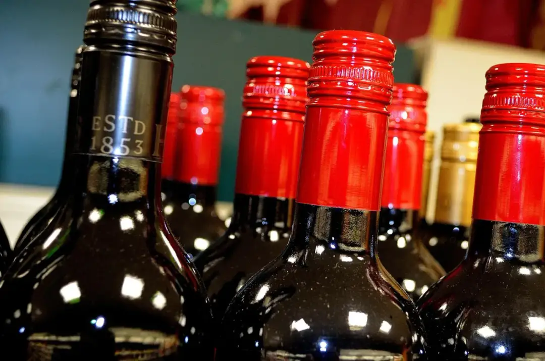 Jakie wino do ryby na Wigilię? Odkryj idealne parowanie smaków