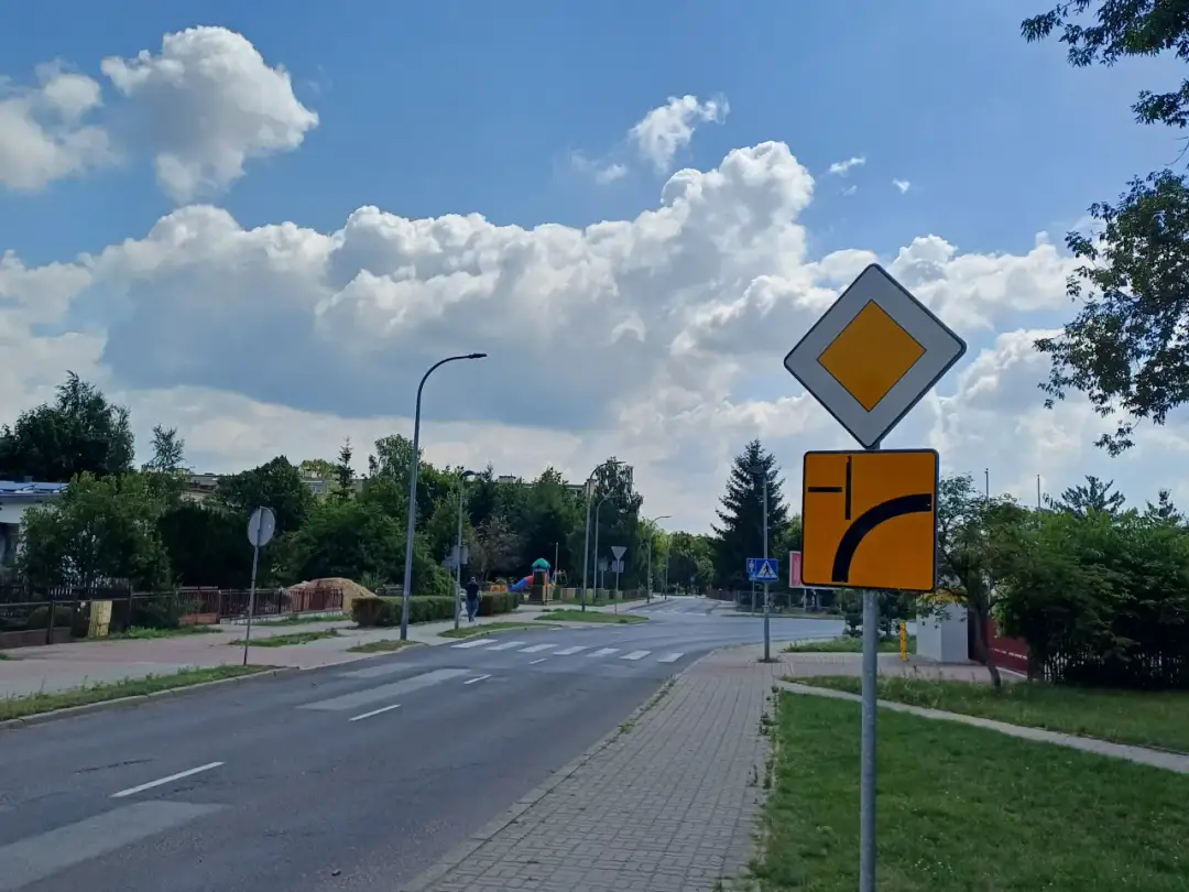 Bezpieczny odstęp przy omijaniu: Czy to Twój obowiązek?