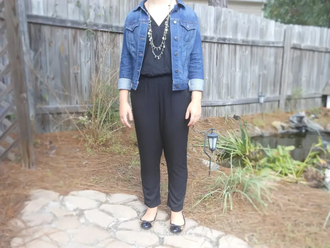 Qué chaqueta combinar con un mono negro - Guía para acertar siempre