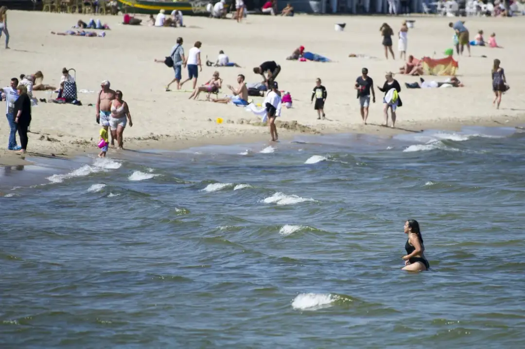 Temperatura wody w Bałtyku latem: Ile stopni ma morze?
