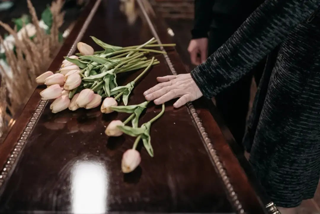 Ile kosztuje kremacja w Niemczech? Sprawdź ceny i formalności