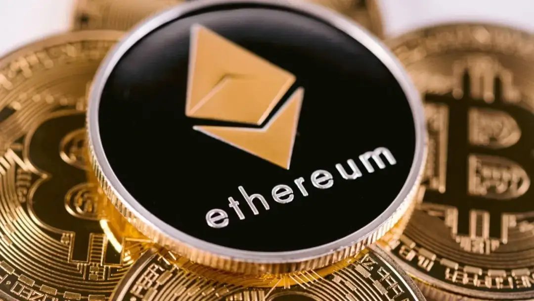 CIO Bitwise: ETF-y dla Ethereum niepokładowane w maju. Dlaczego?