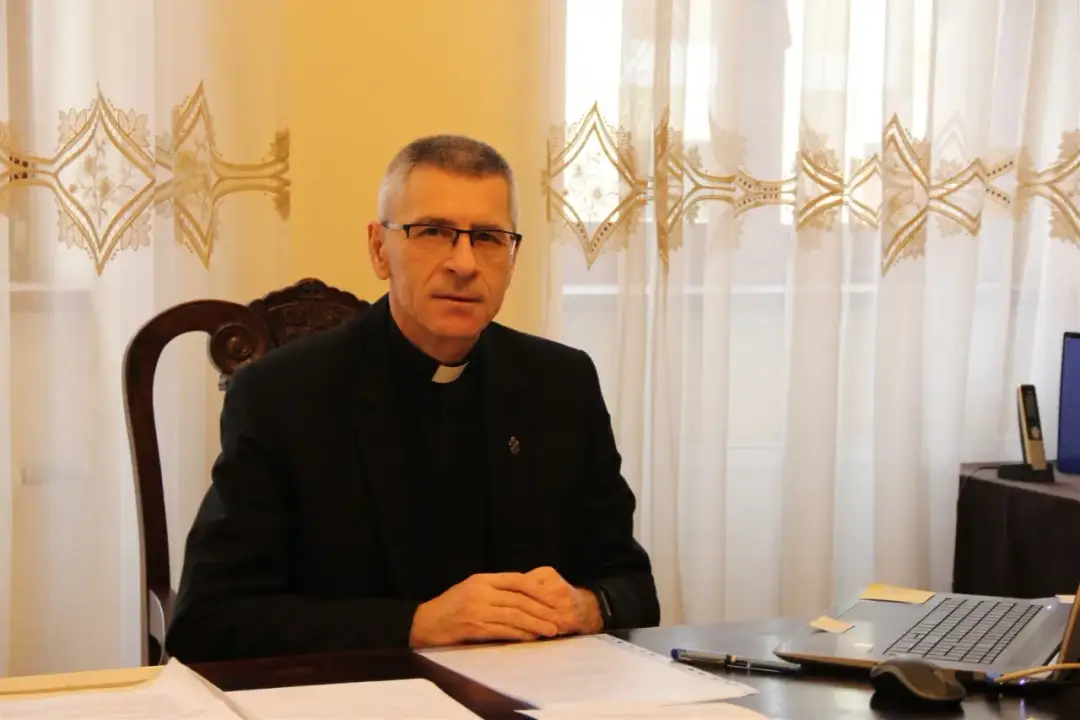 Kariera po teologii: Praca poza parafią i seminarium?