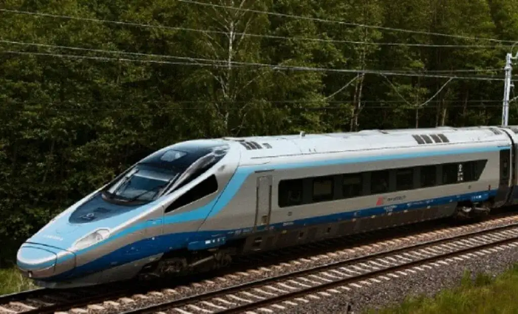 Ile kosztuje pociąg Pendolino? Sprawdź ceny biletów i oszczędności