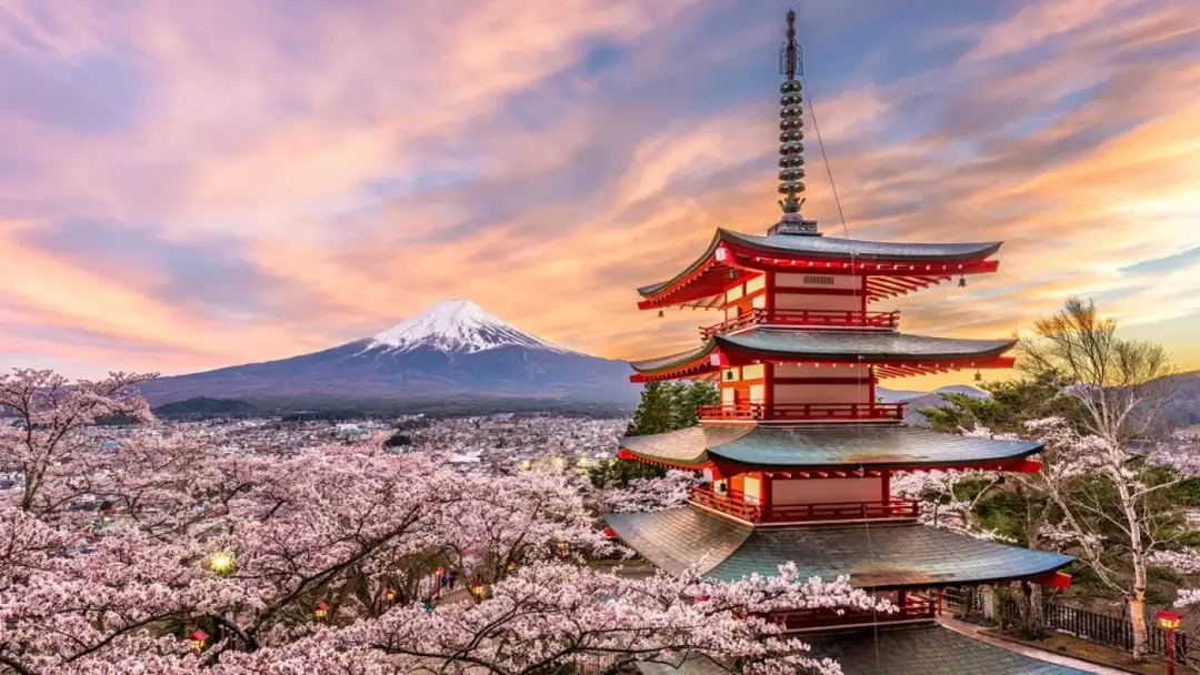Buddyzm w Japonii: Jak Zen i Shinto ukształtowały Kraj Kwitnącej Wiśni