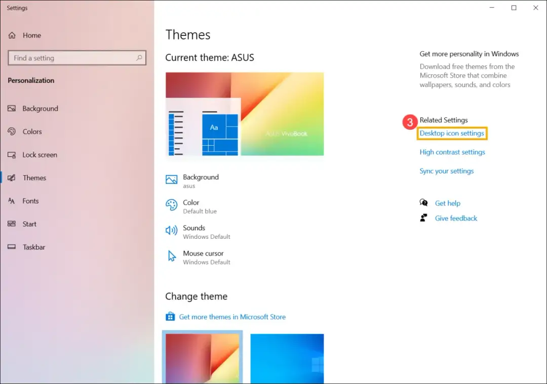 Ustawienia personalizacji, motywy. Kliknij "Desktop icon settings", aby dowiedzieć się, jak zmniejszyć ikonki na pulpicie.