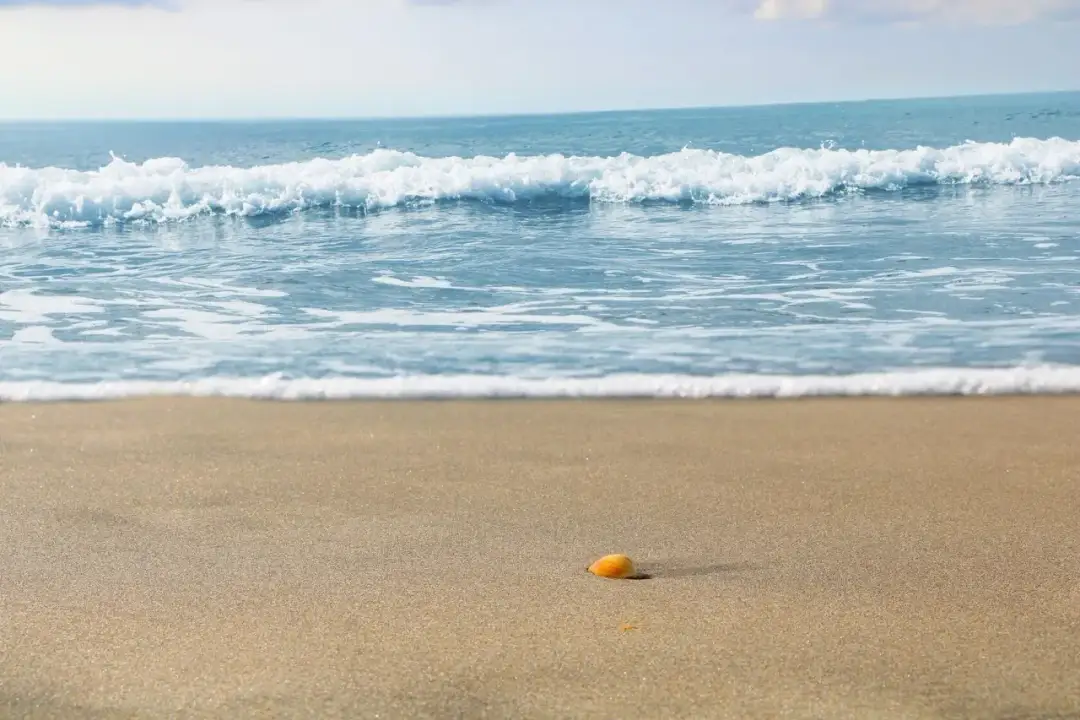 Hiszpania: Morze czy ocean? Odkryj kluczowe różnice i atrakcje