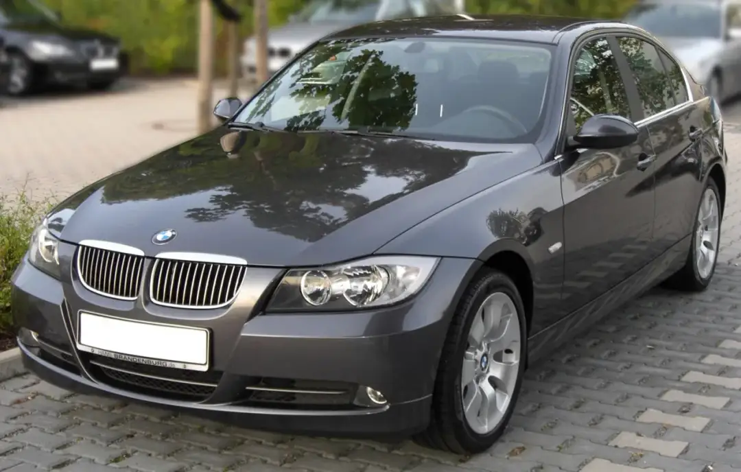 Bmw e90 dane techniczne - poznaj wymiary, silniki i problemy