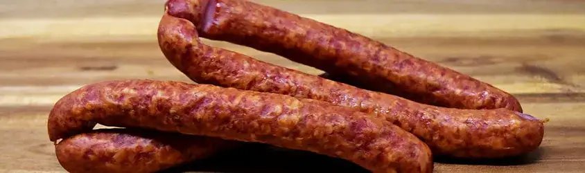 Ile kcal ma kiełbasa z grilla? Zaskakujące fakty o kaloriach