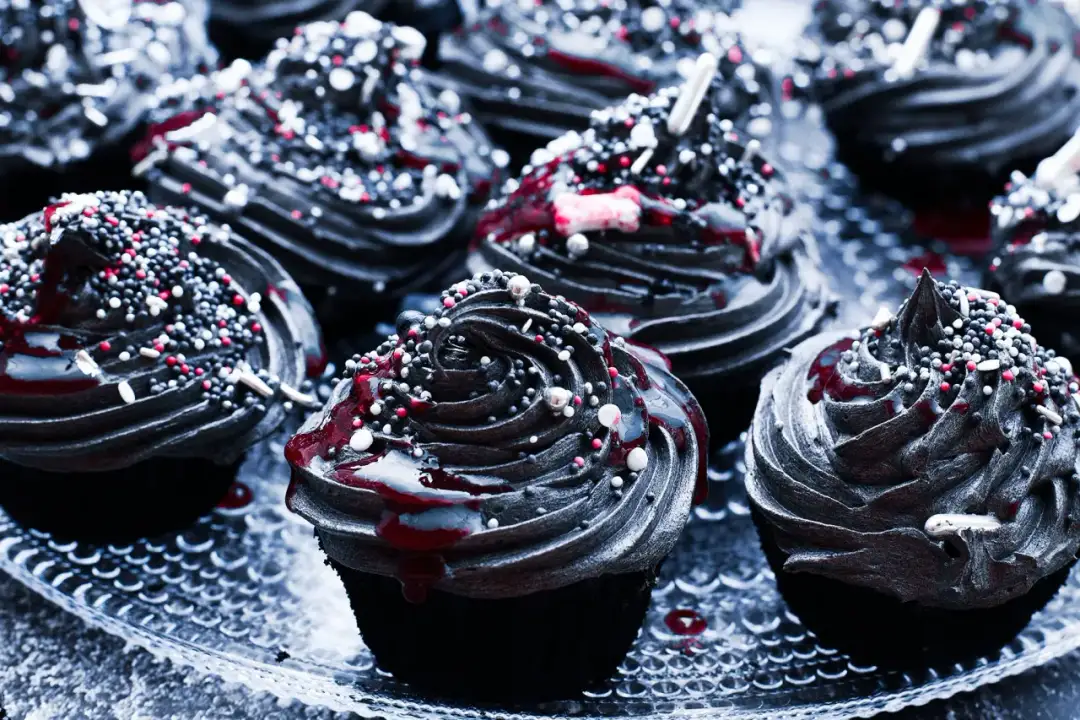 Muffinki Halloween - Jak zrobić i ozdobić upiorne babeczki?