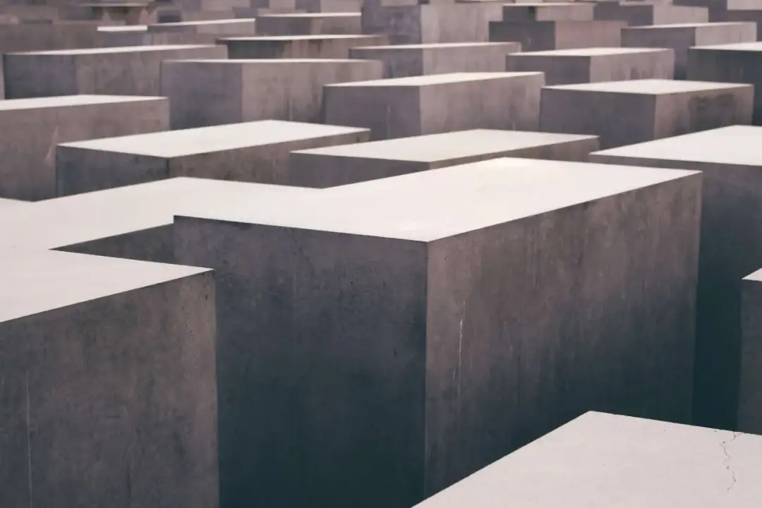 Définition du béton : Comprendre ses composants et ses usages essentiels