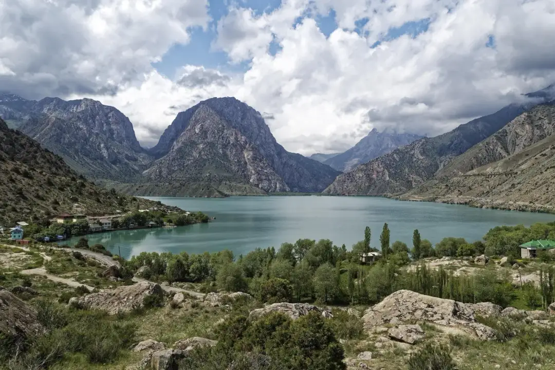Kto odkrył góry Pamir? Fascynująca historia ich eksploracji