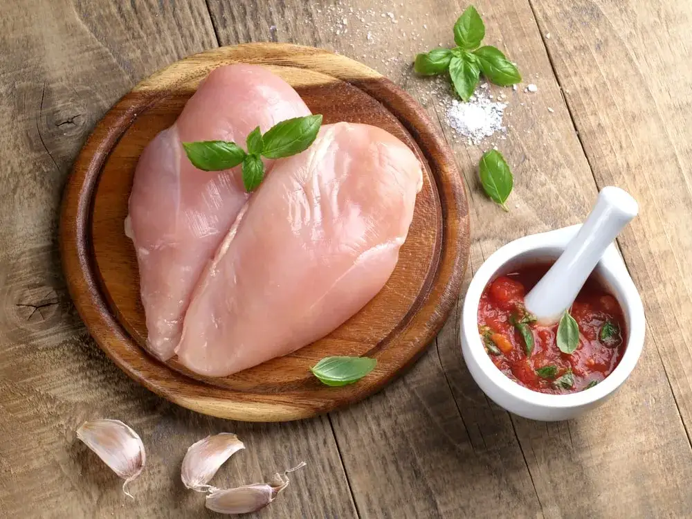 Ile waży filet z kurczaka? Poznaj zaskakujące różnice w wadze